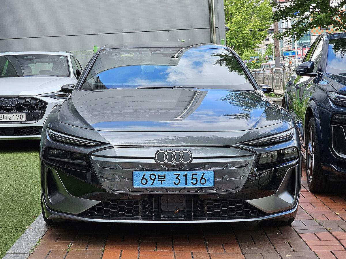 Audi A6 Sportback e-tron performance na zdjęciu ilustracyjnym