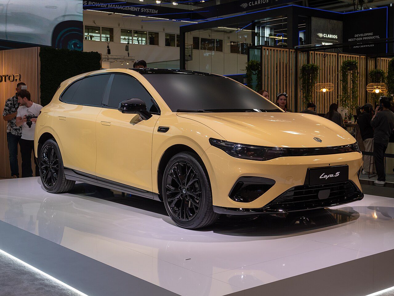 Leapmotor Lafa 5 na targach IAA Summit 2025 w Monachium