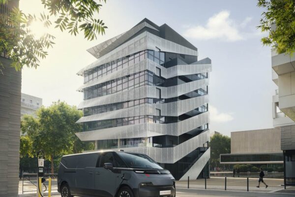 Renault Trucks E-Tech Trafic — elektryczny van z zasięgiem 470 km