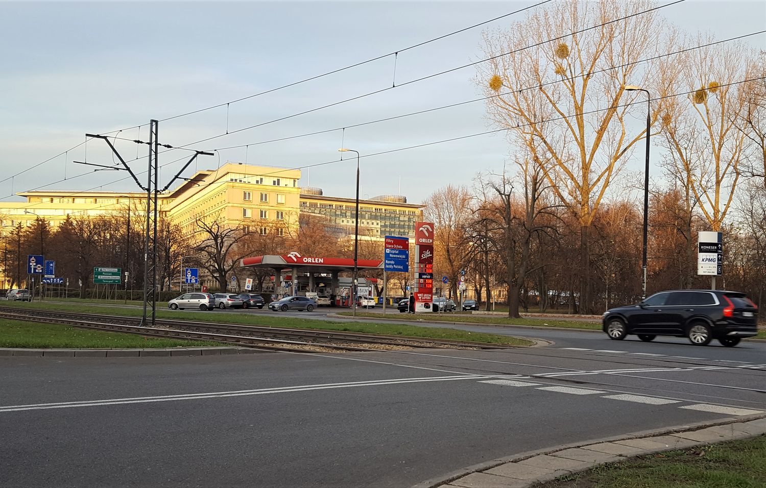 Stacja paliw Orlen w Warszawie - ceny paliw w Polsce biją rekordy