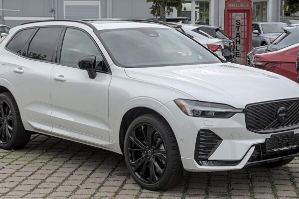 Volvo XC60 i XC90 Long Range PHEV: 41,2 kWh i do 200 km na prądzie