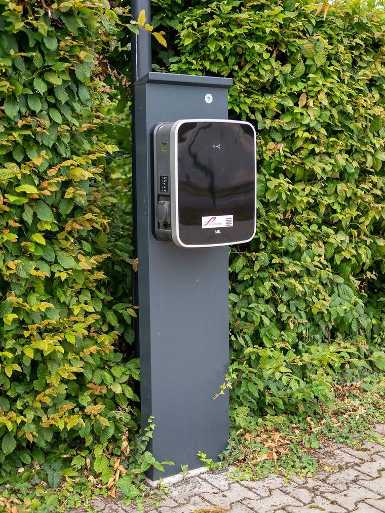 Ścienna ładowarka (wallbox) ABL eMH3 (ilustracja)