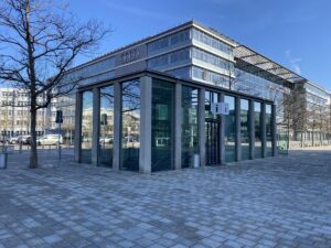 Centrum dla zwiedzających zakładu Audi w Ingolstadt – miejsce, w którym ruszyła produkcja Audi A2 e-tron