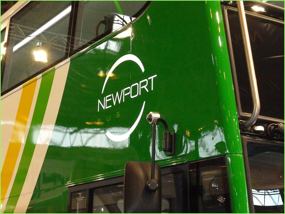 Autobus piętrowy Alexander Dennis Enviro400 na targach