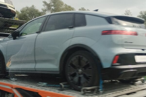 Audi A2 e-tron – widok z boku