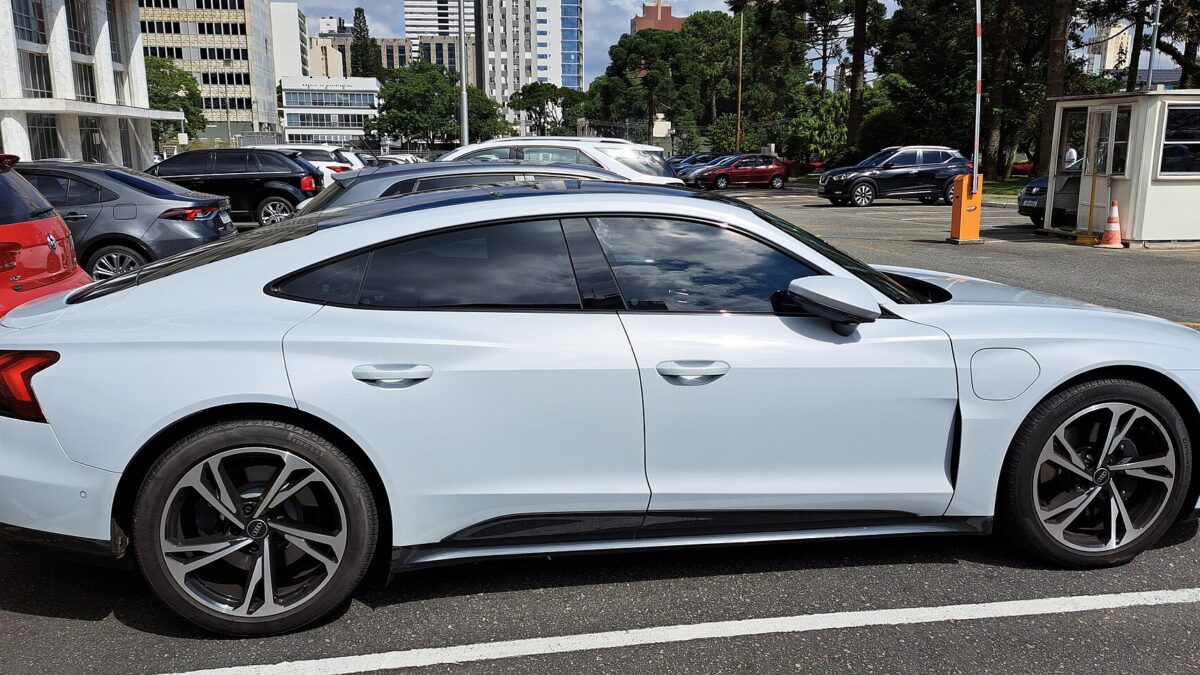 Audi e-tron GT – widok z boku