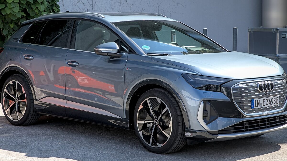 Audi Q4 e-tron 150 kW (2021) – zdjęcie 1