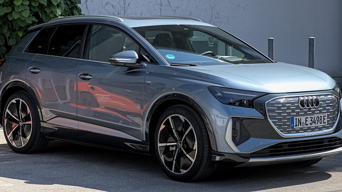 Audi Q4 e-tron 150 kW (2021) – widok z przodu
