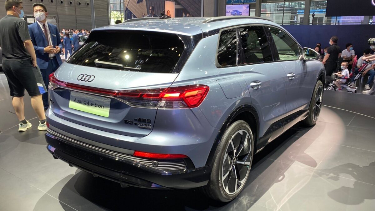 Audi Q4 e-tron 150 kW (2021) – widok z tyłu
