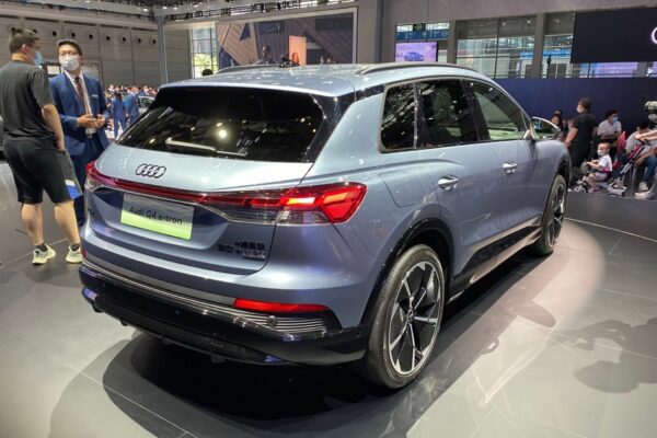 Audi Q4 e-tron (2021) – widok z tyłu
