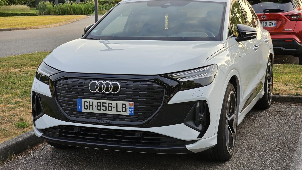 Audi Q4 Sportback e-tron quattro 220 kW (2021) – widok z przodu