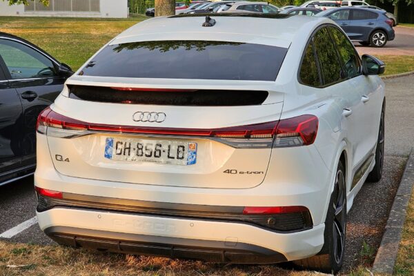 Audi Q4 Sportback e-tron (2021) – widok z tyłu