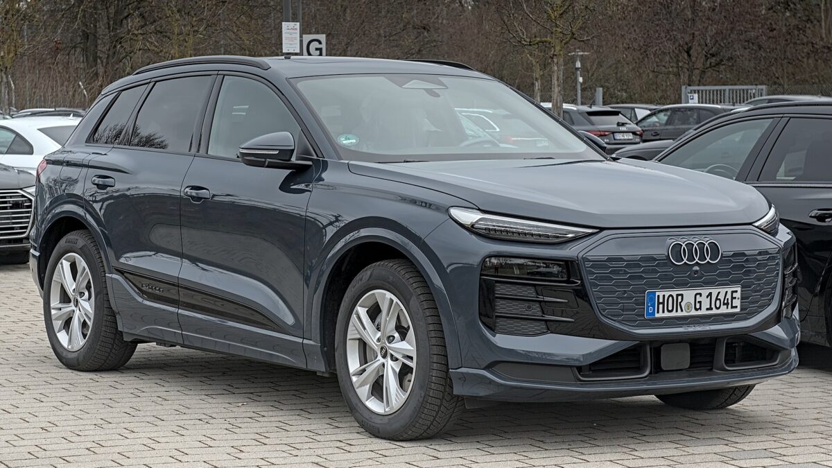 Audi Q6 e-tron quattro 315 kW (2024) – widok z przodu