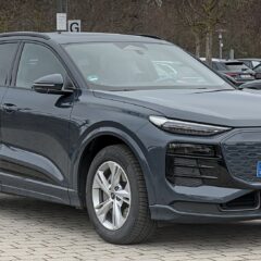 Audi Q6 e-tron quattro 315 kW (2024) – widok z przodu
