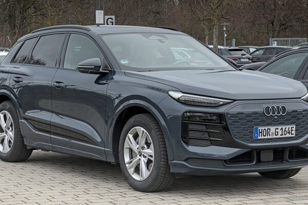 Audi Q6 e-tron (2024) – widok z przodu