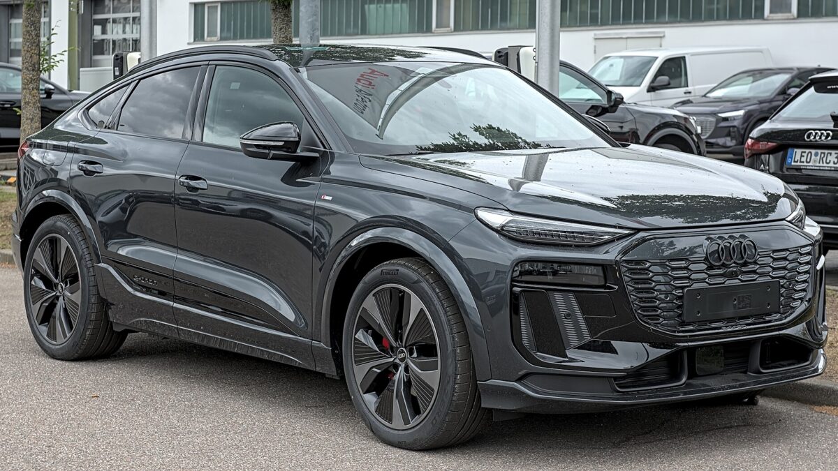 Audi Q6 Sportback e-tron 185 kW (2024) – widok z przodu