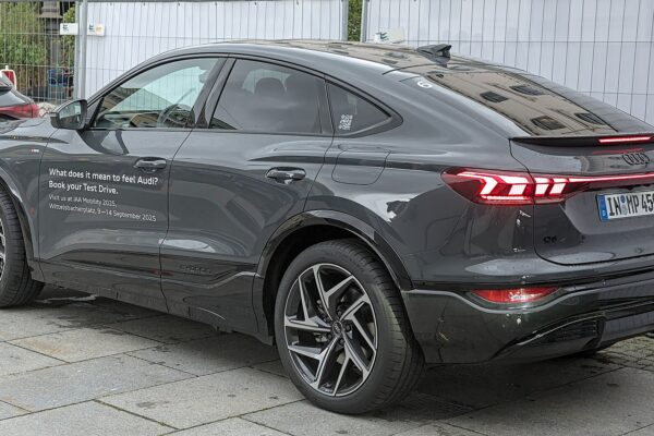 Audi Q6 Sportback e-tron (2024) – widok z tyłu