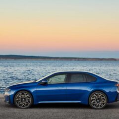 BMW i3 40 xDrive (2026) – widok z boku
