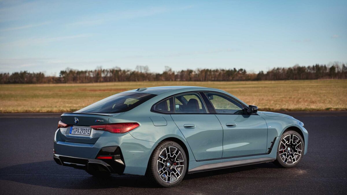 BMW i4 eDrive35 (2021) – widok z tyłu