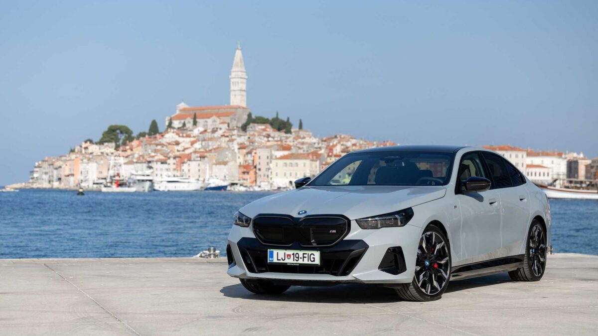 BMW i5 eDrive40 (2023) – widok z przodu