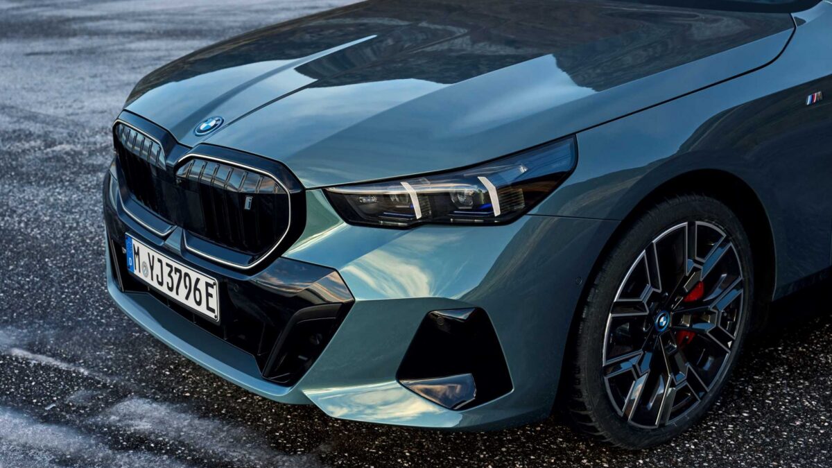 BMW i5 Touring eDrive40 (2024) – zdjęcie 2