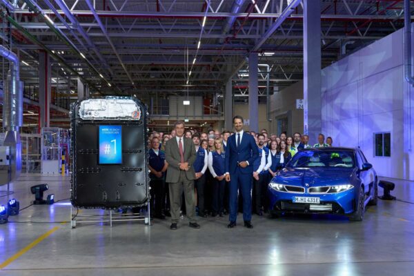 BMW uruchomiło produkcję baterii Gen6. Nowy zakład pracuje od razu na dwie zmiany