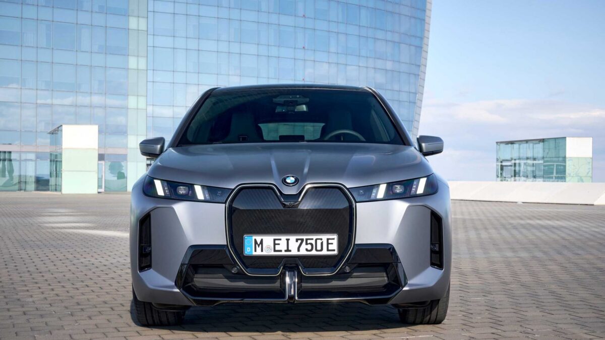 BMW iX M70 xDrive (2021) – zdjęcie 4