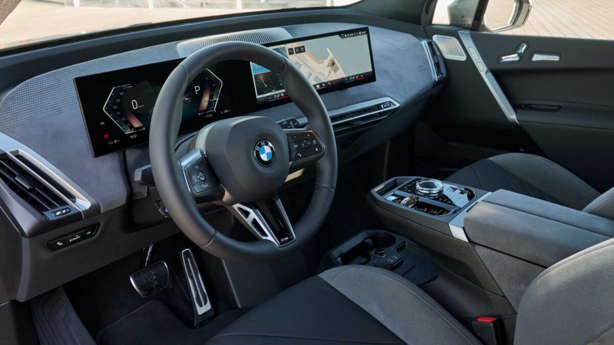 BMW iX M70 xDrive (2021) – wnętrze
