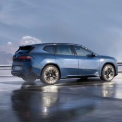 BMW iX3 40 xDrive (2026) – widok z tyłu