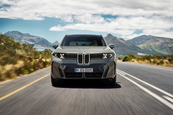 BMW iX5 (2026) – widok z przodu