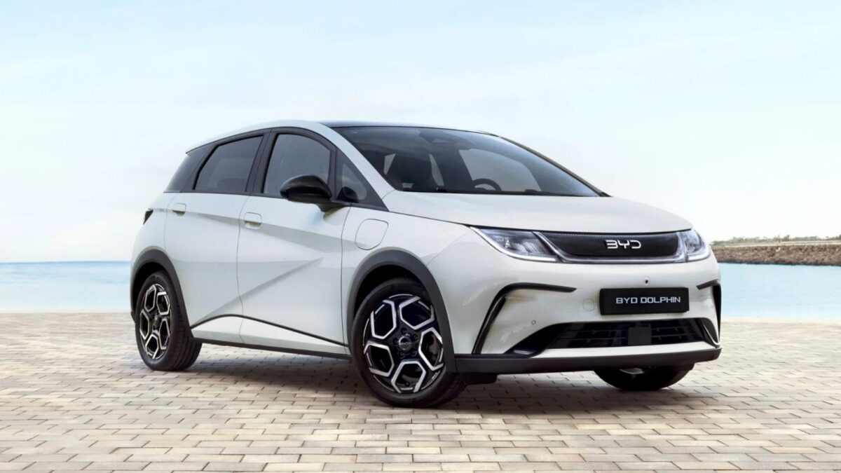 BYD Dolphin Comfort (2023) – widok z przodu