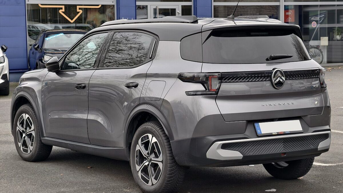 Citroën ë-C3 Aircross Collection Extended Range (2025) – widok z tyłu