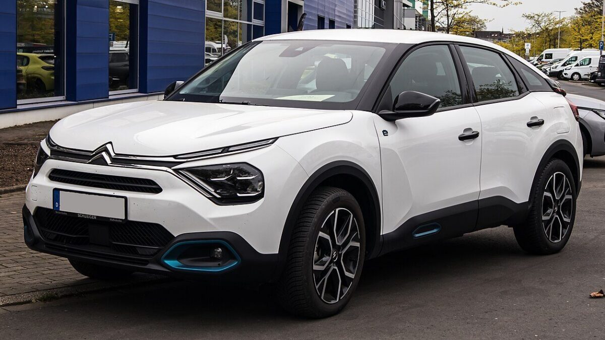 Citroën ë-C4 – widok z boku
