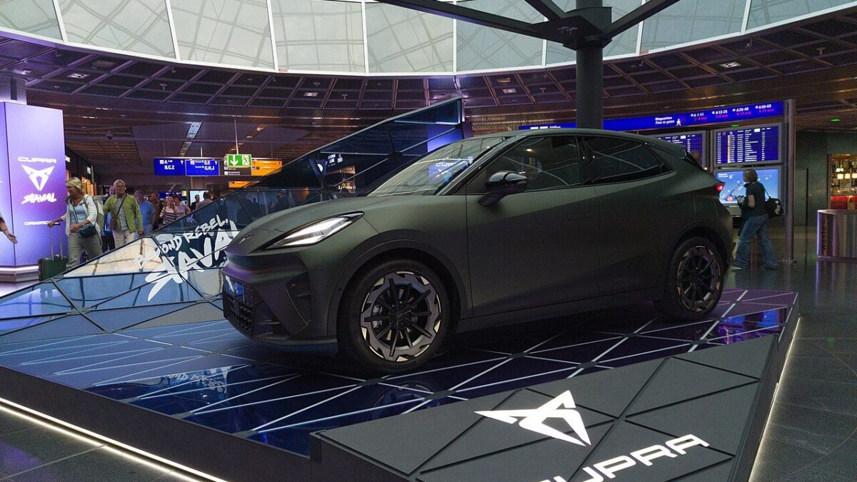 Cupra Raval Plus 135 KM 37 kWh (2026) – zdjęcie 2