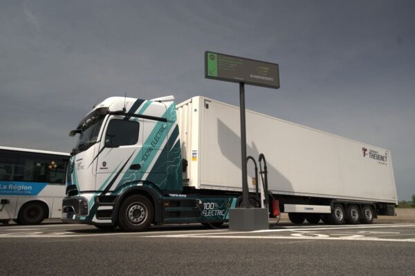 Kempower i Evergreen Mobility zbudują sieć ładowania elektrycznych ciężarówek we Francji
