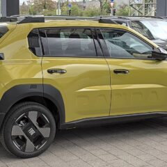 Fiat Grande Panda Icon (2025) – widok z boku