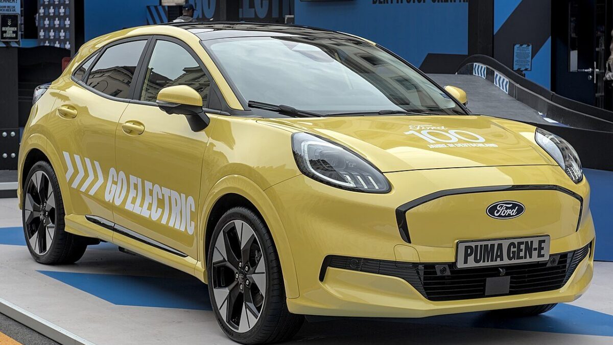 Ford Puma Gen-E Black Edition (2024) – zdjęcie 4