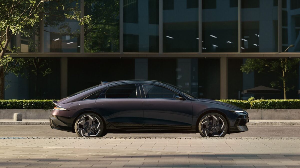 Hyundai IONIQ 6 – widok z boku