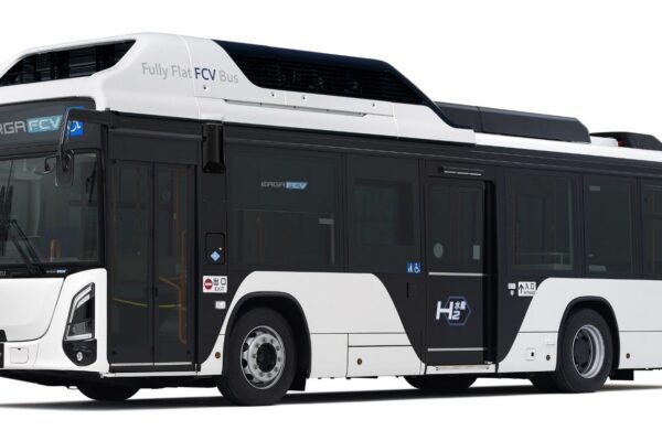 Isuzu ERGA FCV — pierwszy autobus na wodór japońskiej marki