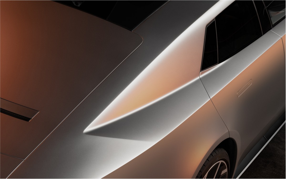 Jaguar Type 01 — detal tylnej części nadwozia elektrycznego GT