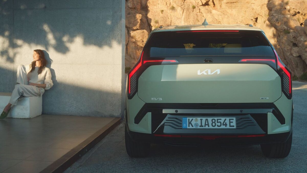 Kia EV3 Earth AWD (2024) – widok z tyłu