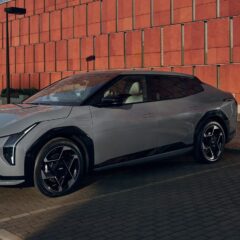Kia EV4 Fastback GT (2025) – widok z boku