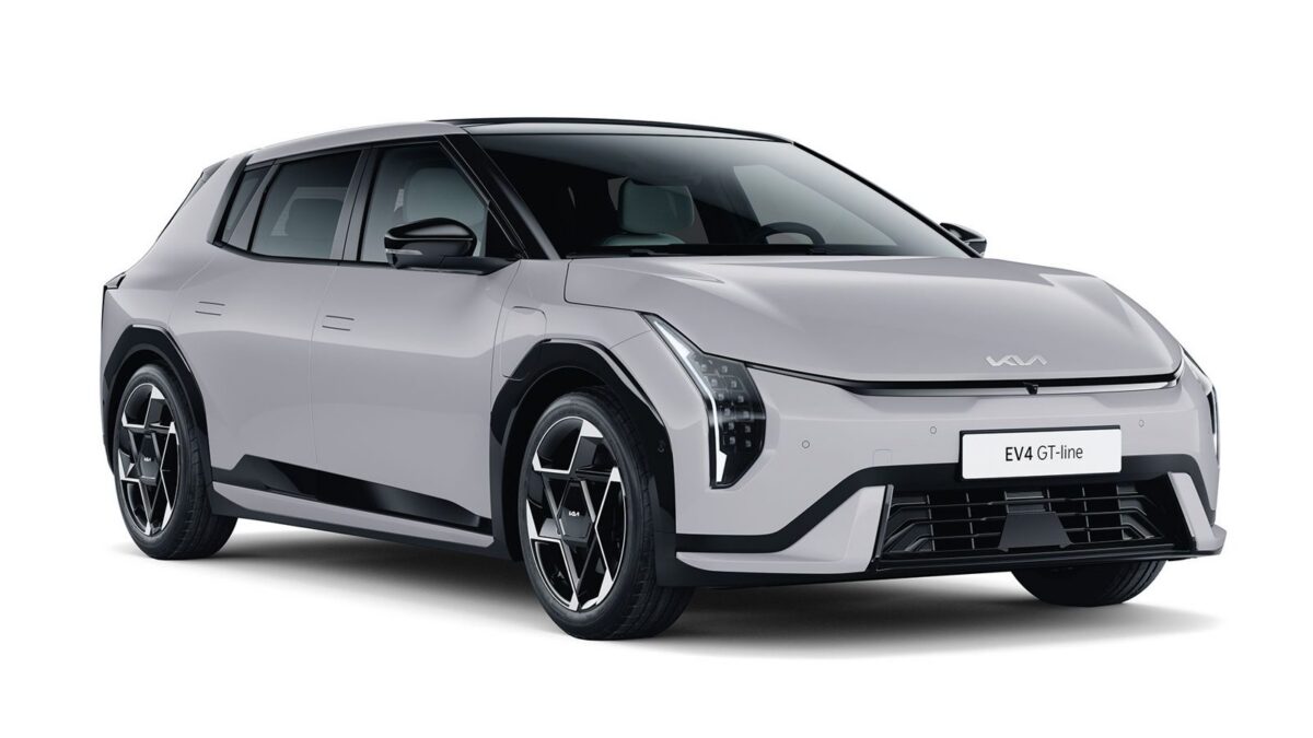 Kia EV4 Fastback GT (2025) – widok z przodu