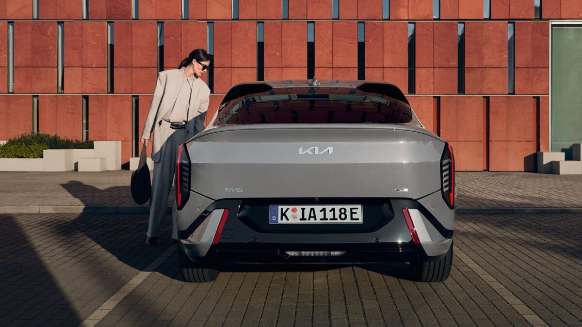 Kia EV4 Fastback GT (2025) – widok z tyłu