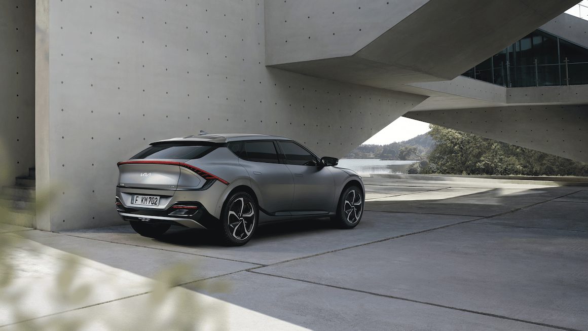 Kia EV6 Earth AWD (2021) – widok z tyłu