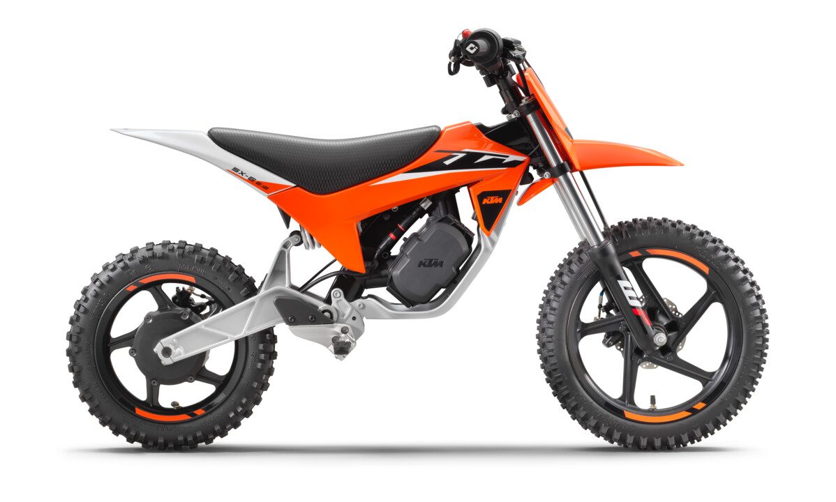 KTM SX-E 2.12 — silnik elektryczny w piaście koła, bez łańcucha i zębatek