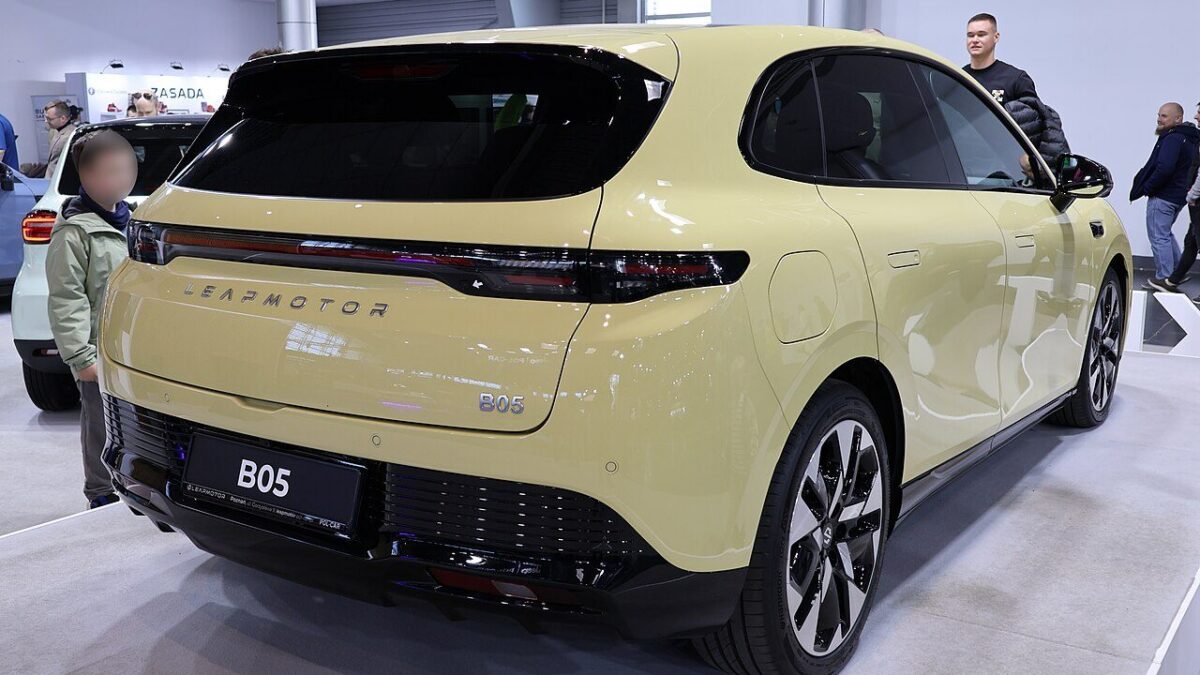 Leapmotor B05 EV PRO Life (2026) – widok z tyłu