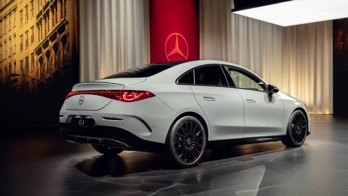 Mercedes-Benz CLA CLA 200 (2025) – zdjęcie 1