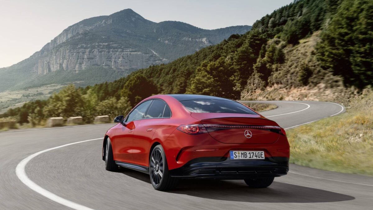 Mercedes-Benz CLA CLA 200 (2025) – zdjęcie 2