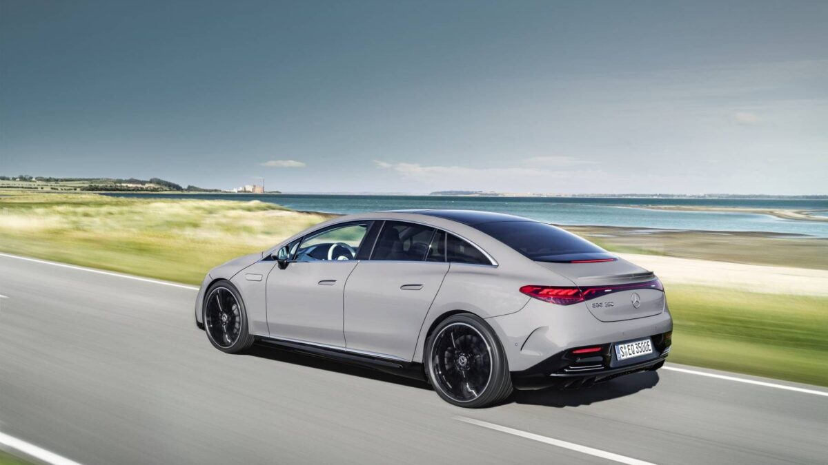 Mercedes-Benz EQE EQE 300 (2022) – zdjęcie 2